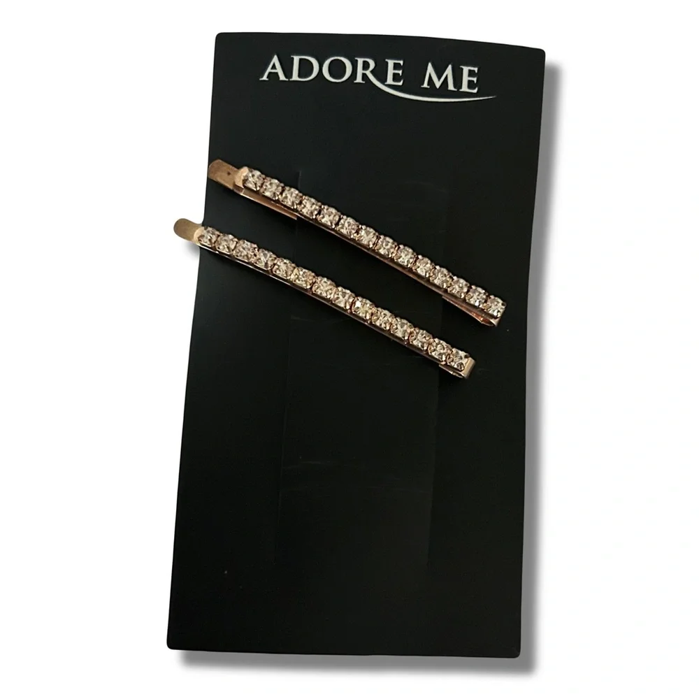 🦋 5/$25 - Adore Me Rhinestone Hair Clips - NWT - Color: Rose Gold